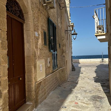 Casa Vacanze San Salvatore Centro Storico 莫诺波利 外观 照片