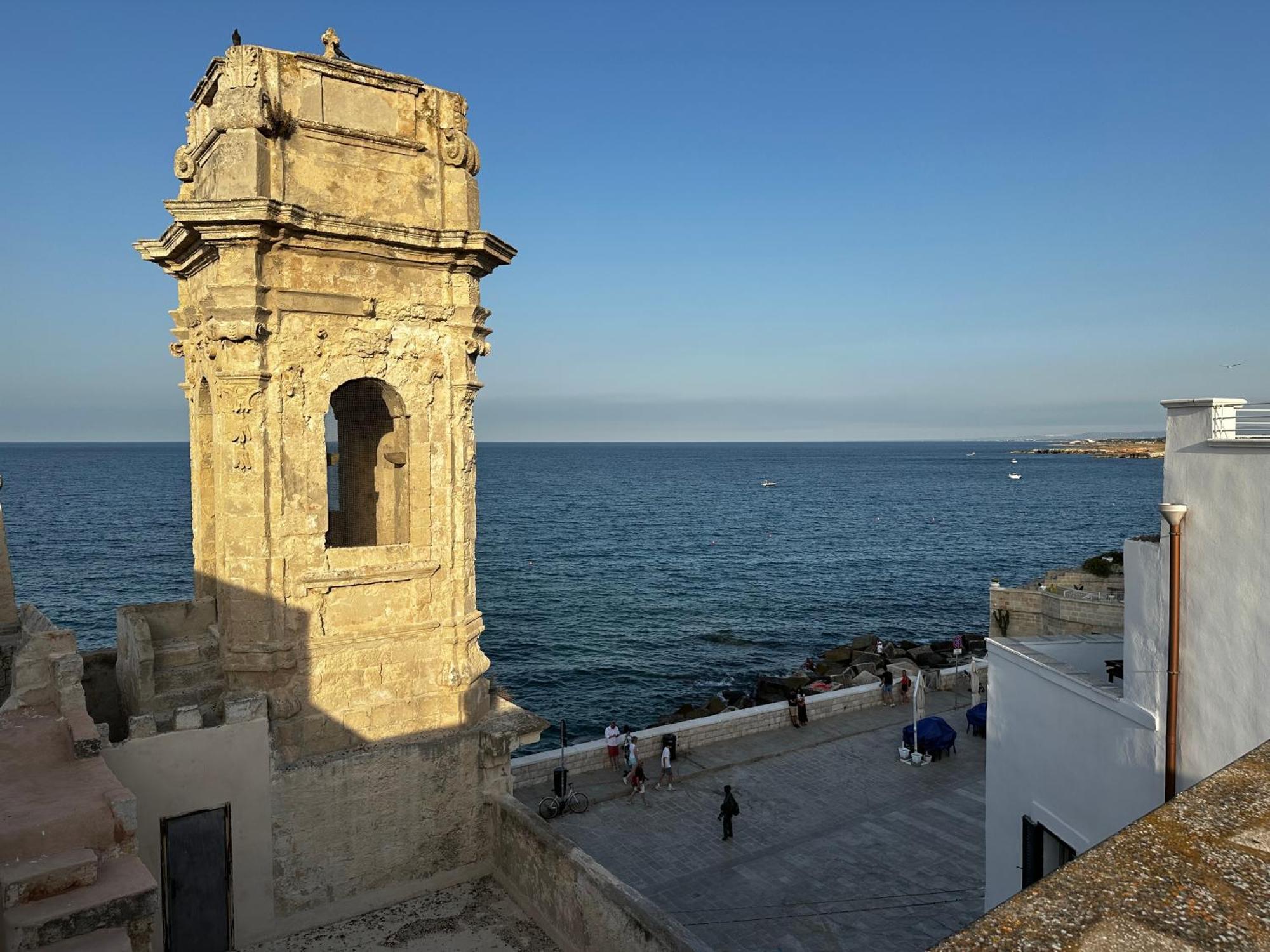 Casa Vacanze San Salvatore Centro Storico 莫诺波利 外观 照片