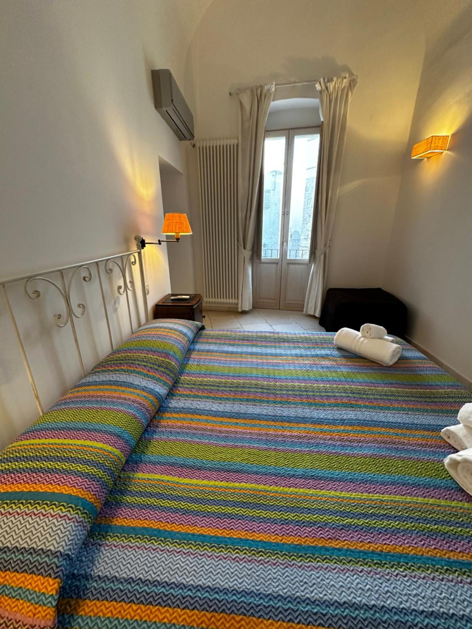 Casa Vacanze San Salvatore Centro Storico 莫诺波利 外观 照片